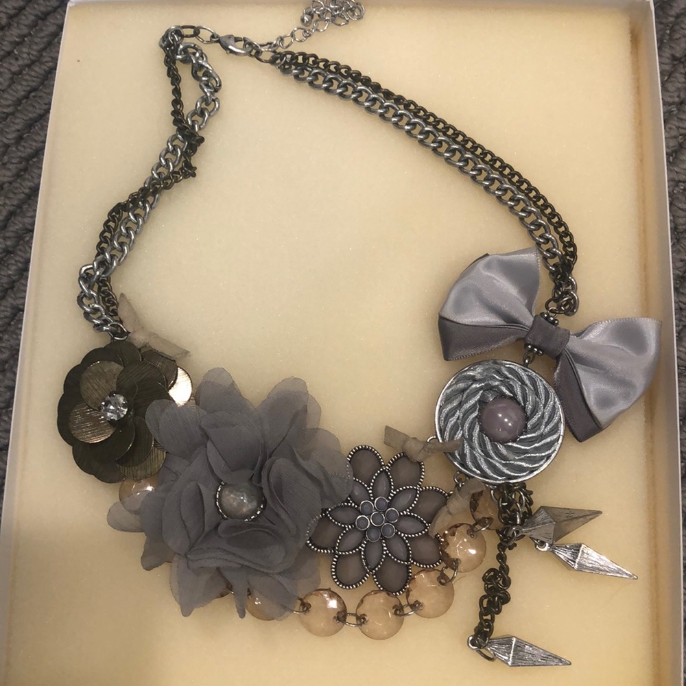 Stella & Dot necklace
